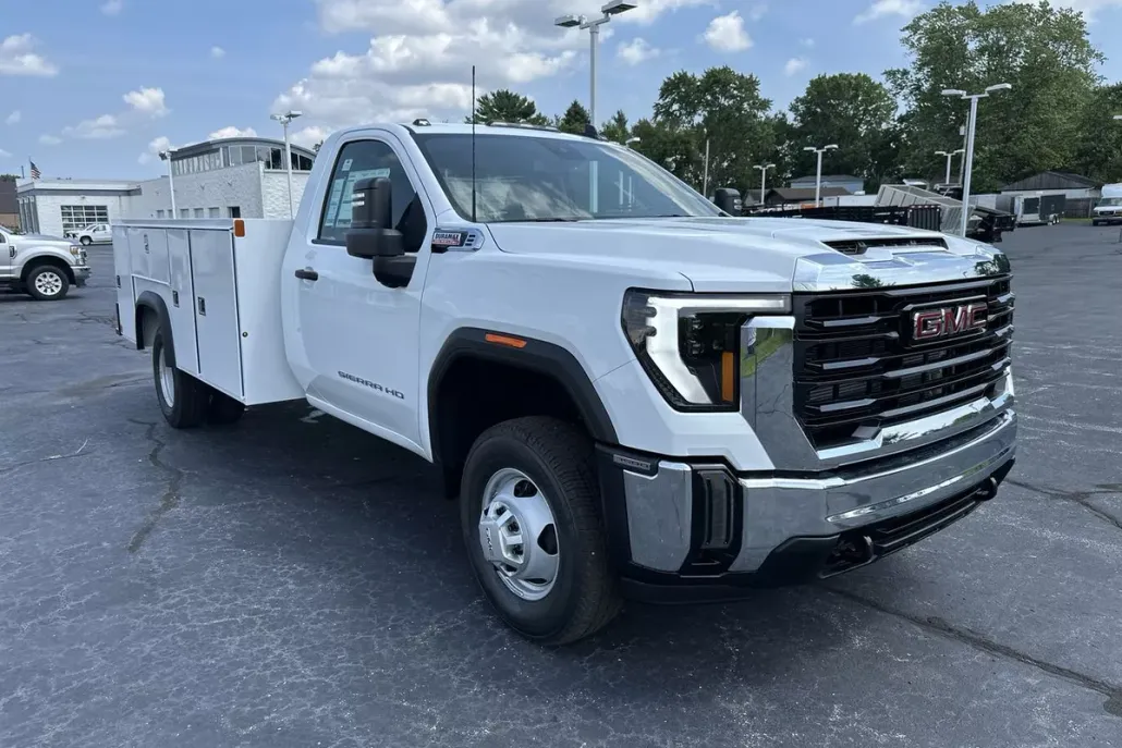 2025 Gmc Sierra 3500 HD Pro photo 1