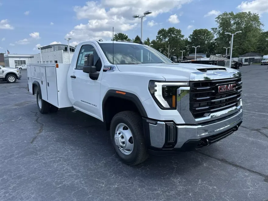 2025 Gmc Sierra 3500 HD Pro photo 1
