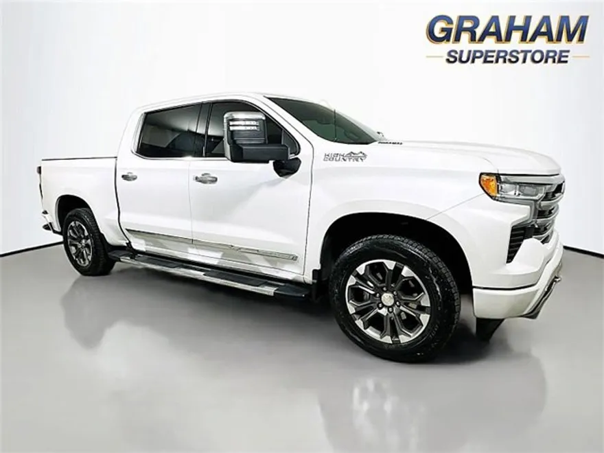 2024 Chevrolet Silverado 1500 High Country photo 1