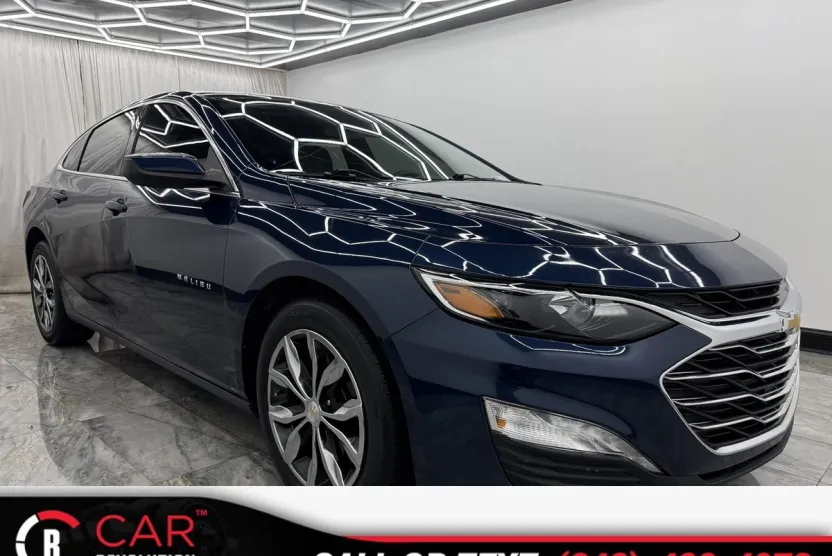 2021 Chevrolet Malibu 1LT photo 1