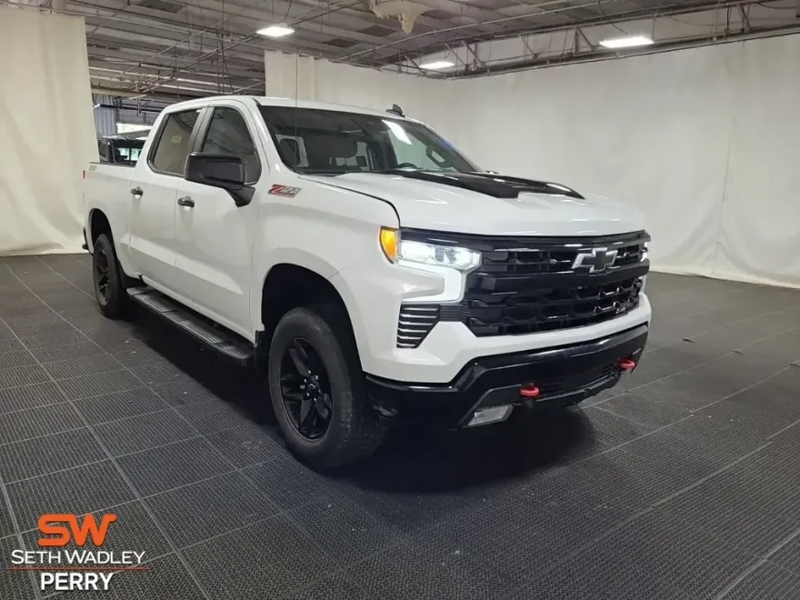 2023 Chevrolet Silverado 1500 LT Trail Boss photo 1