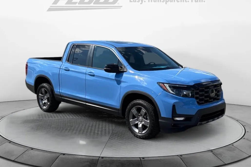 2024 Honda Ridgeline TrailSport photo 1