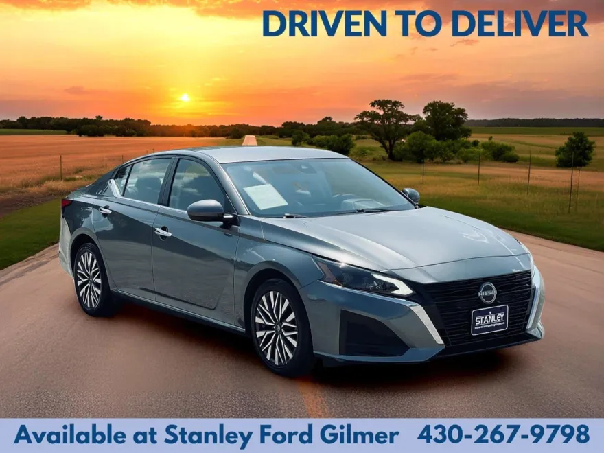 2023 Nissan Altima 2.5 SV photo 1