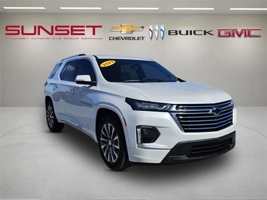 2023 Chevrolet Traverse Premier photo 1