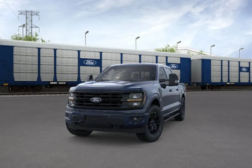 2025 Ford F-150 XLT photo 1