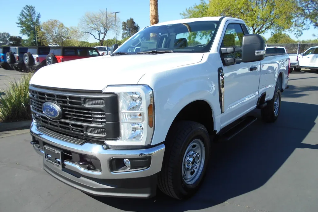 2025 Ford F-250 XL photo 1