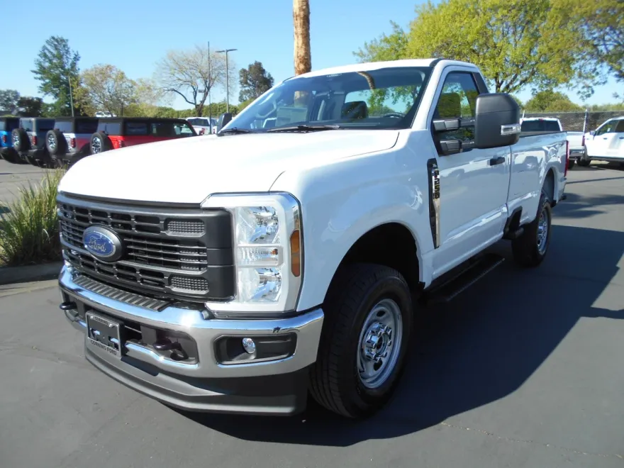2025 Ford F-250 XL photo 1