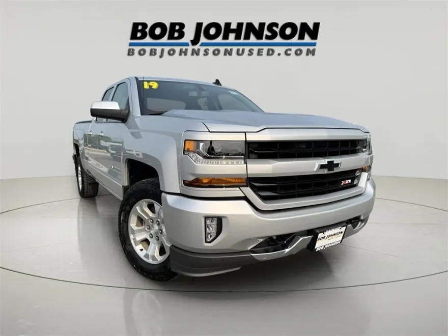 2019 Chevrolet Silverado 1500 LT photo 1
