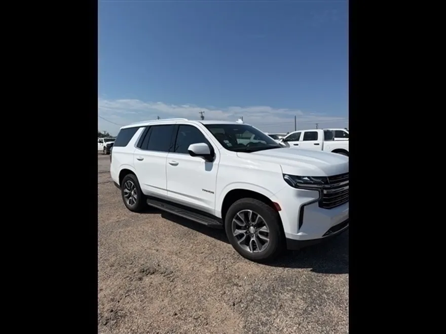 2021 Chevrolet Tahoe LT photo 1