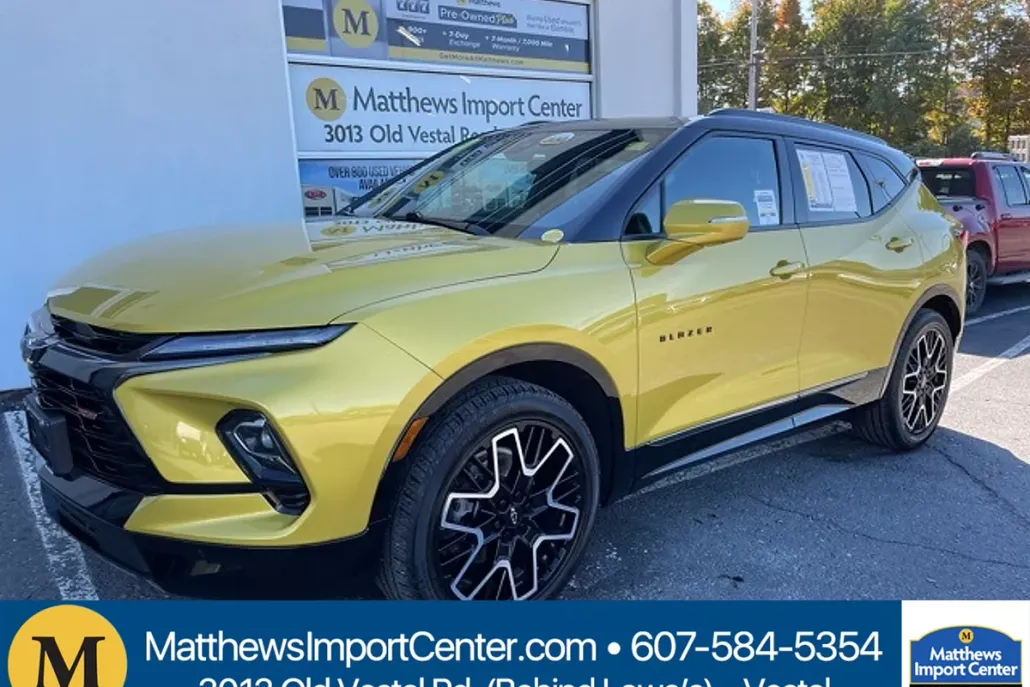 2023 Chevrolet Blazer RS photo 1