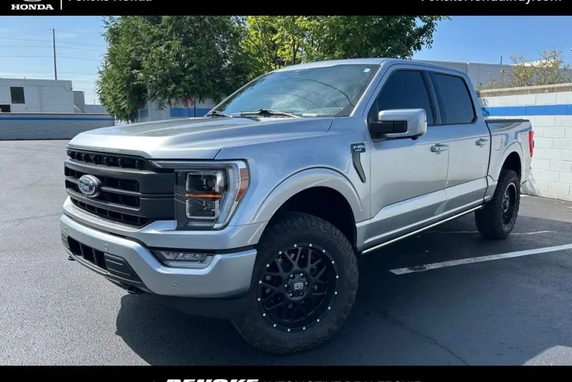 2023 Ford F-150 Lariat photo 1