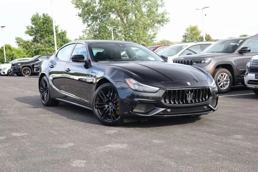 2022 Maserati Ghibli Modena Q4 photo 1