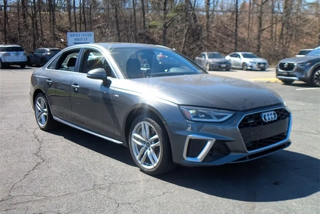 2021 Audi A4 45 S line Premium Quattro photo 1