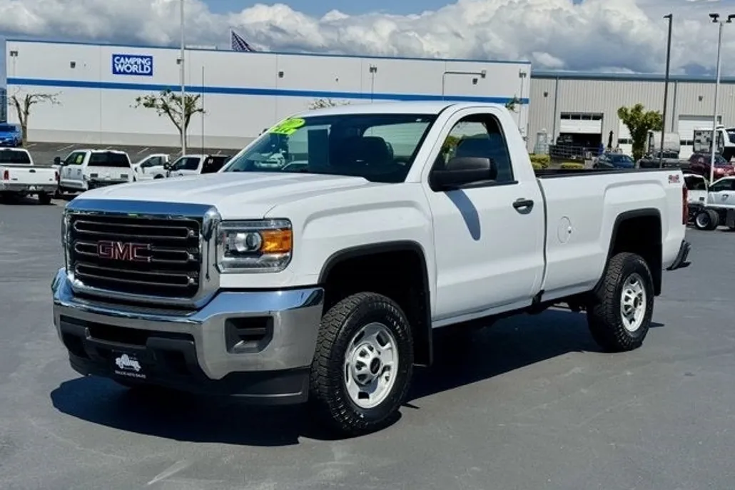 2017 Gmc Sierra Base photo 1