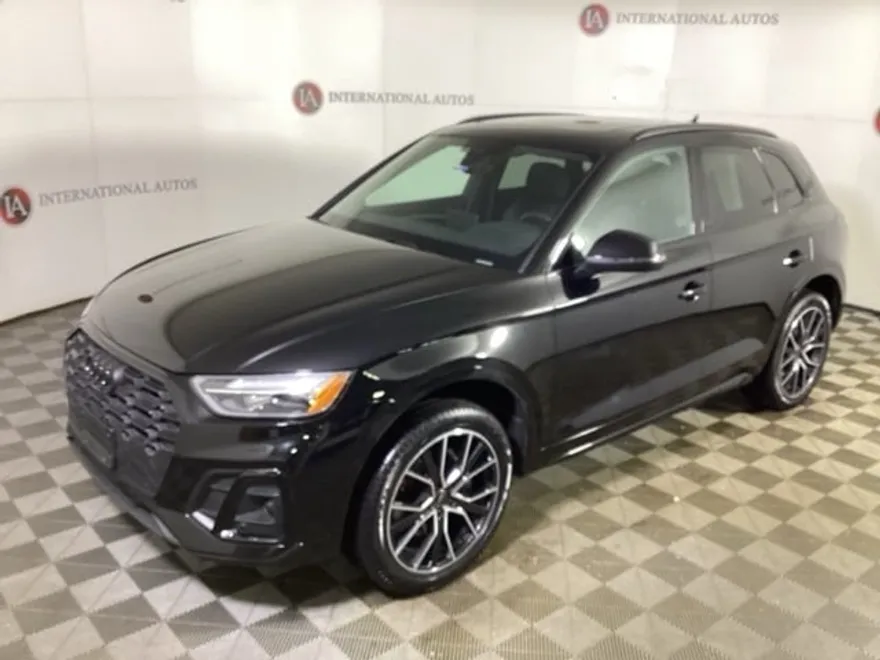 2023 Audi SQ5 Premium Plus photo 1