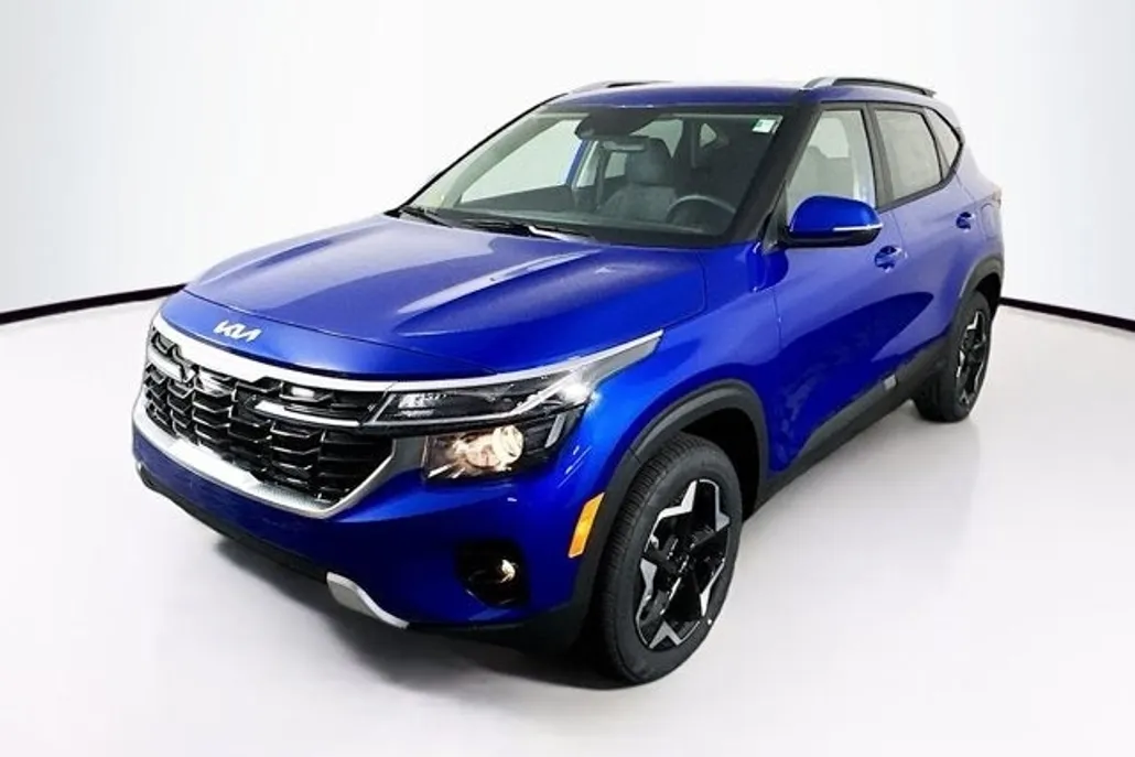 2025 Kia Seltos S photo 1