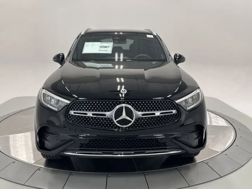 2026 Mercedes Benz GLC 300 photo 1