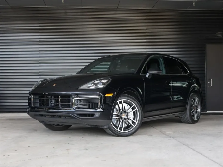 2021 Porsche Cayenne Turbo photo 1