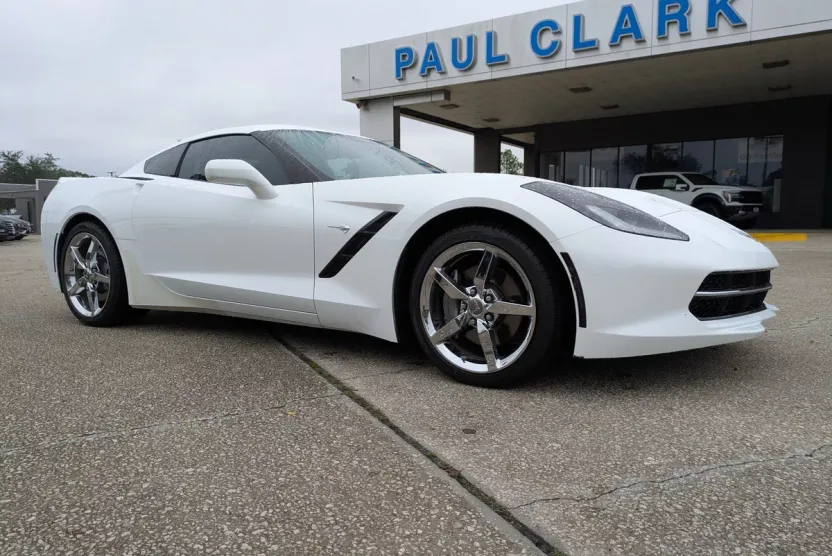 2014 Chevrolet Corvette Stingray 1LT photo 1