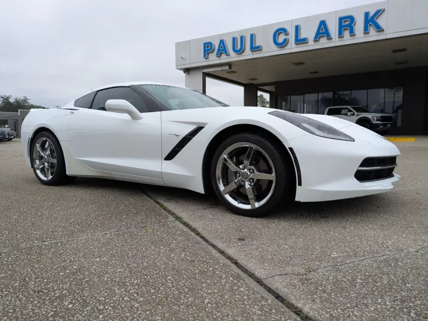 2014 Chevrolet Corvette Stingray 1LT photo 1