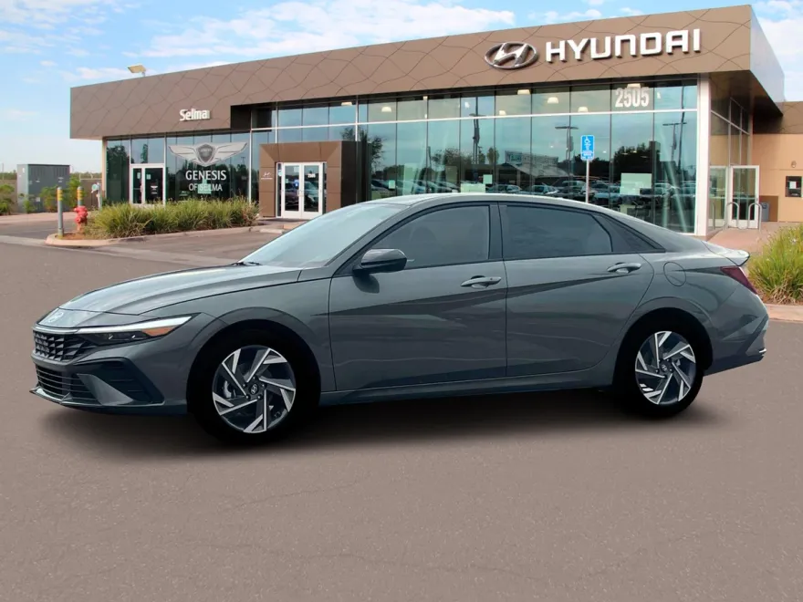 2025 Hyundai Elantra SEL Sport photo 1