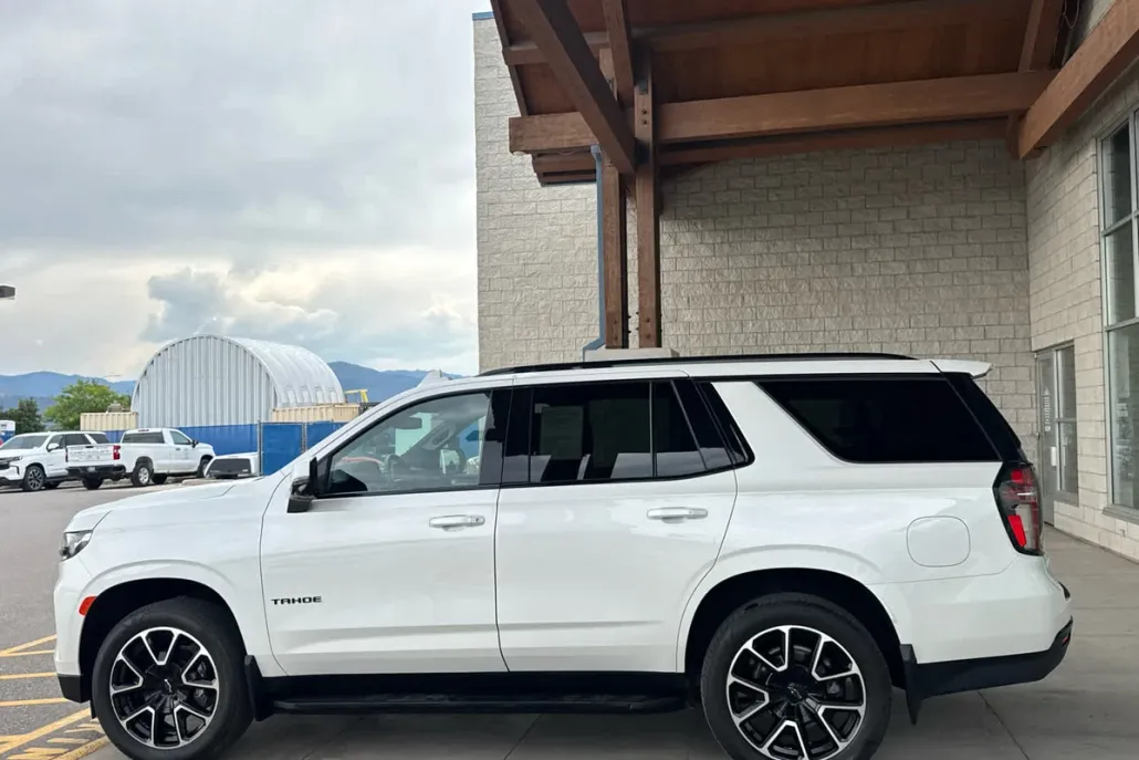 2023 Chevrolet Tahoe RST photo 1
