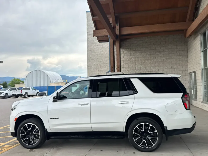 2023 Chevrolet Tahoe RST photo 1