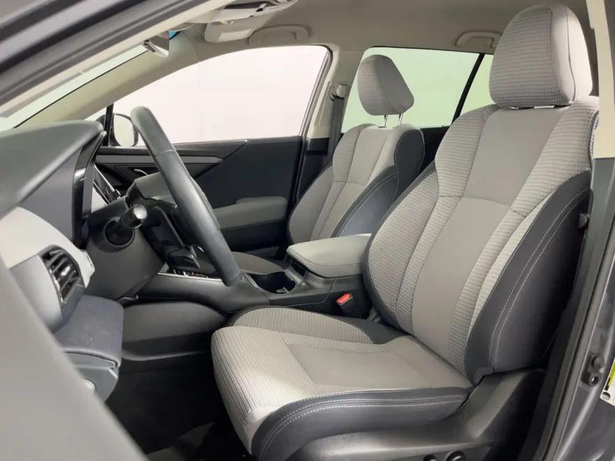 2022 Subaru Outback Premium photo 1