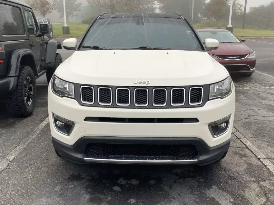 2019 Jeep Compass Limited photo 1