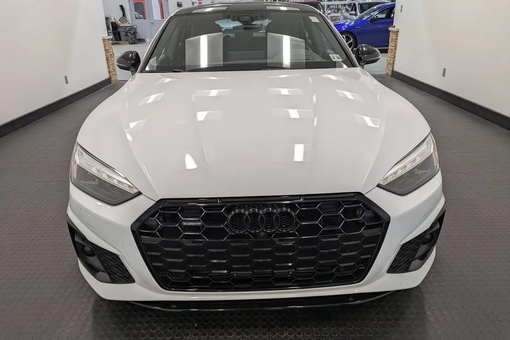 2023 Audi A5 45 S line Prestige photo 1
