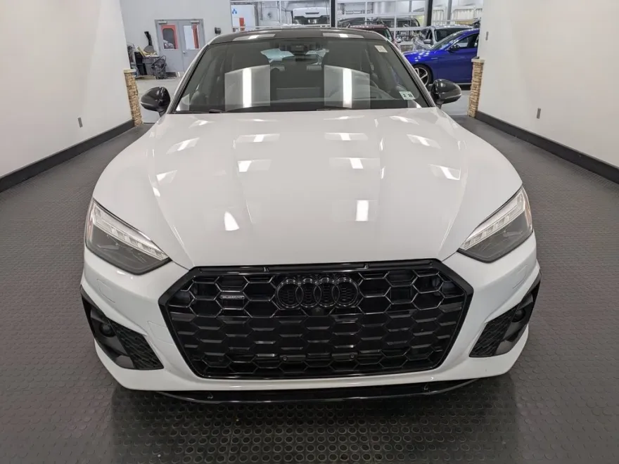 2023 Audi A5 45 S line Prestige photo 1