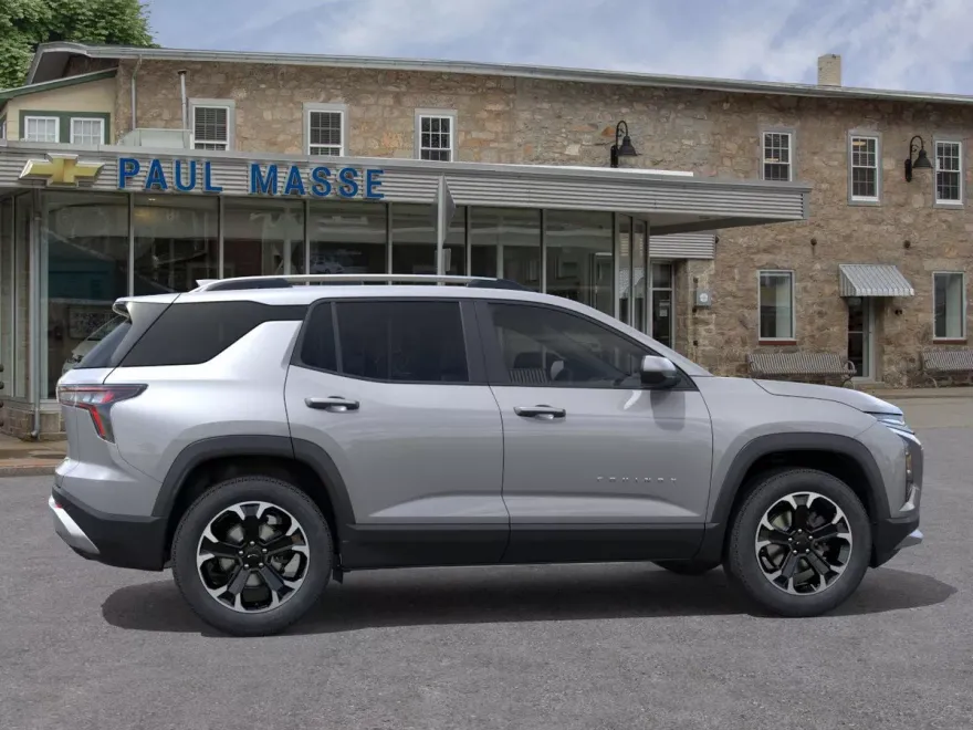 2026 Chevrolet Equinox LT photo 1