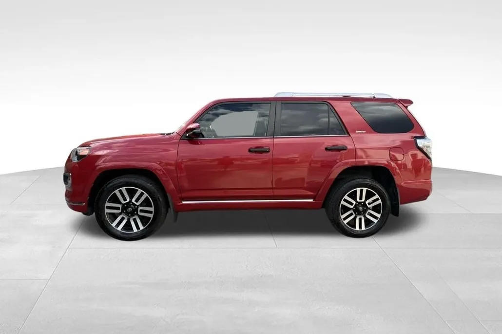 2018 Toyota 4Runner Limited photo 1