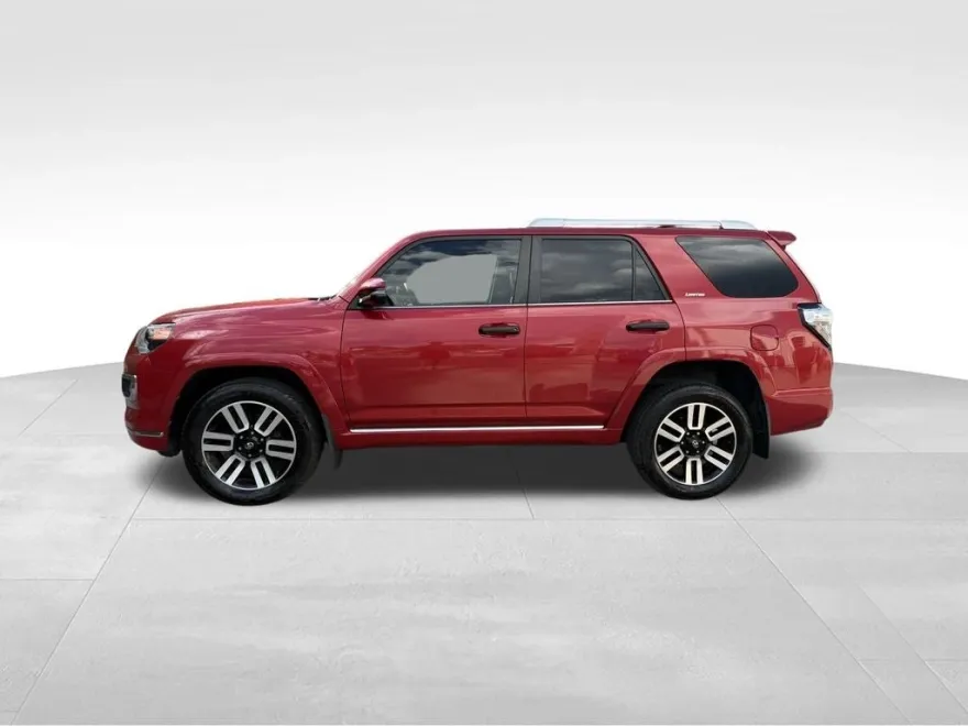 2018 Toyota 4Runner Limited photo 1
