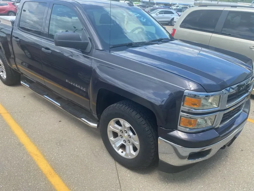 2014 Chevrolet Silverado 1500 LT photo 1