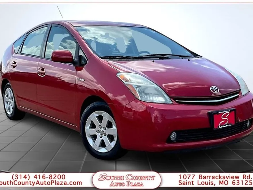 2017 Toyota Prius Three Touring photo 1