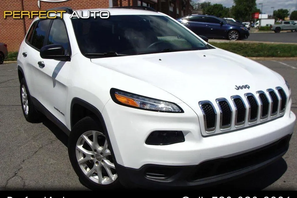 2017 Jeep Cherokee Sport photo 1