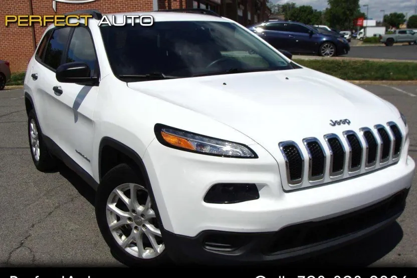 2017 Jeep Cherokee Sport photo 1