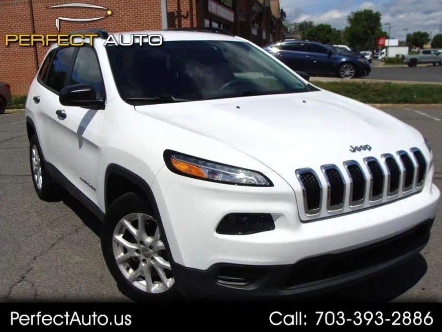 2017 Jeep Cherokee Sport photo 1
