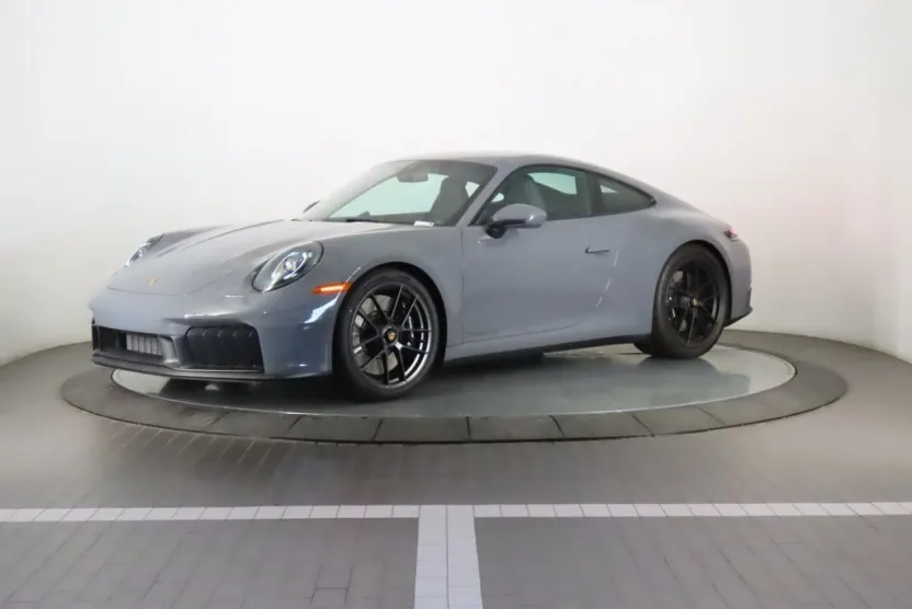 2025 Porsche 911 GTS photo 1
