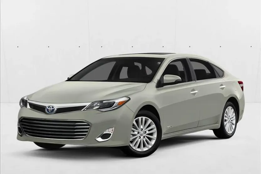 2013 Toyota Avalon Hybrid XLE Premium photo 1