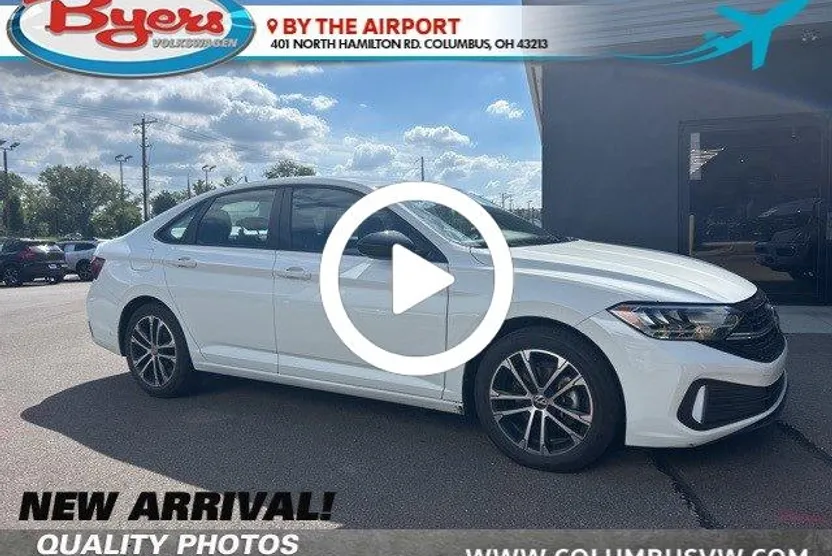 2022 Volkswagen Jetta Sport photo 1