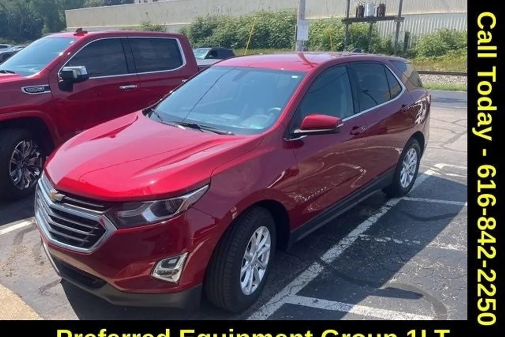 2019 Chevrolet Equinox LT photo 1