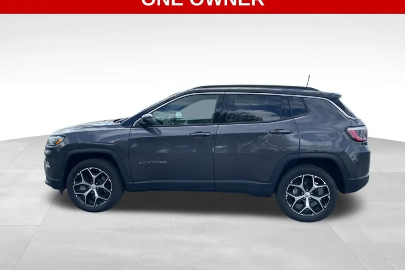 2024 Jeep Compass Limited photo 1
