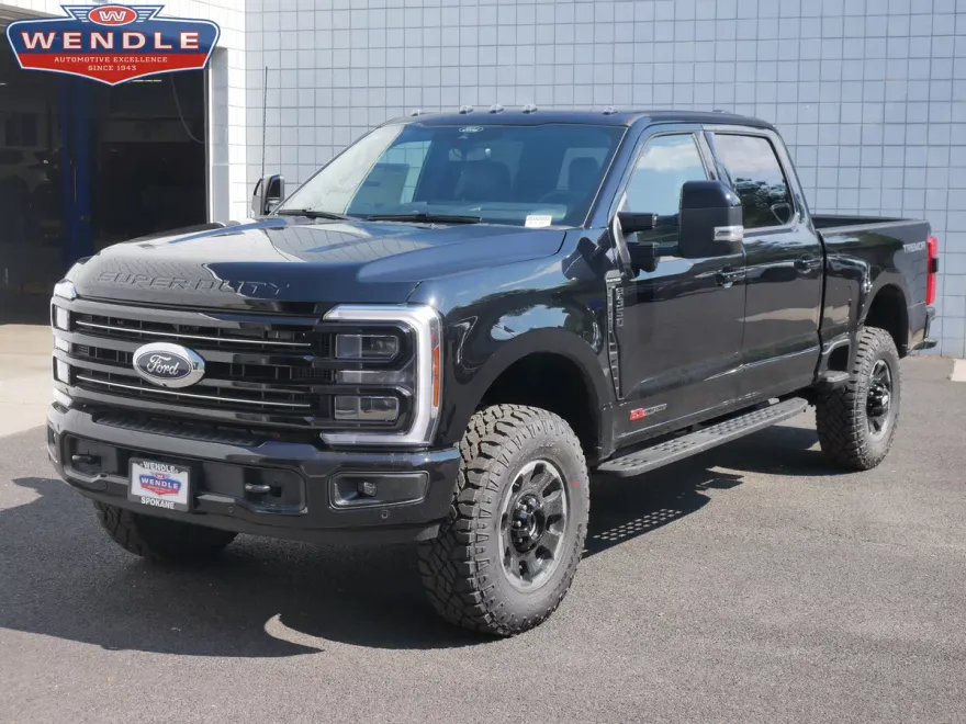 2026 Ford F-350 Platinum photo 1