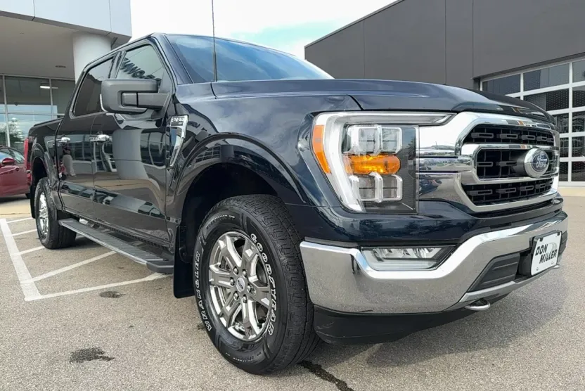 2021 Ford F-150 XLT photo 1