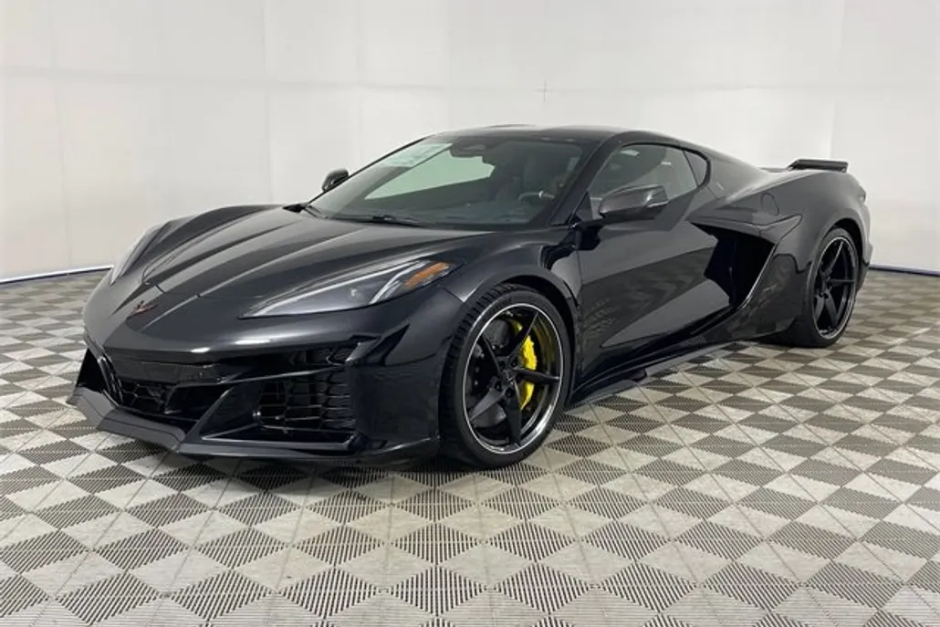 2025 Chevrolet Corvette E-Ray 3LZ Coupe photo 1