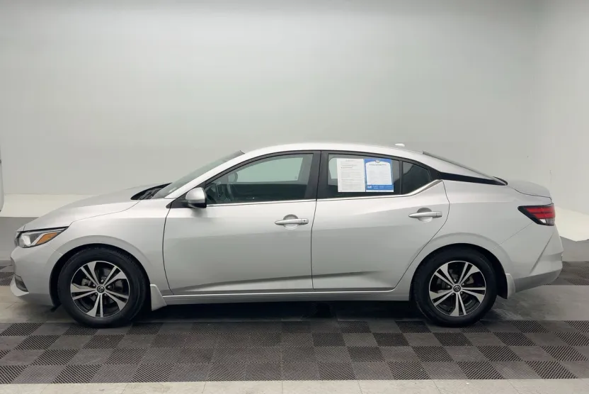 2021 Nissan Sentra SV photo 1