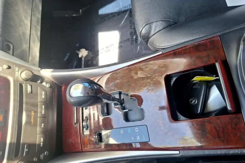 2013 Nissan Quest S photo 1
