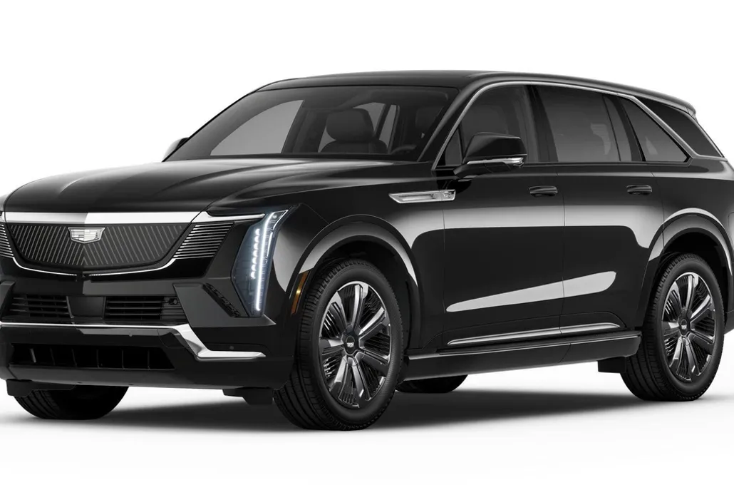 2026 Cadillac Escalade IQ Luxury photo 1